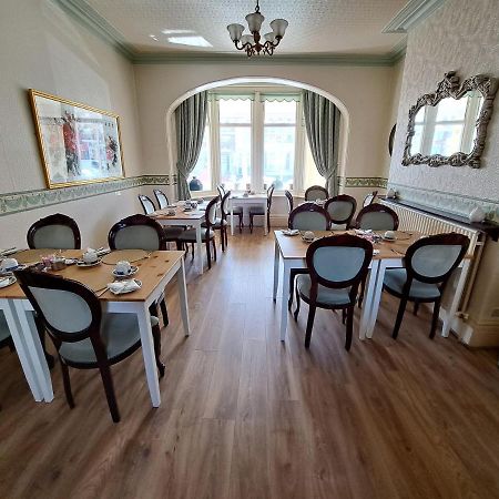 Lily Hotel Blackpool Zewnętrze zdjęcie