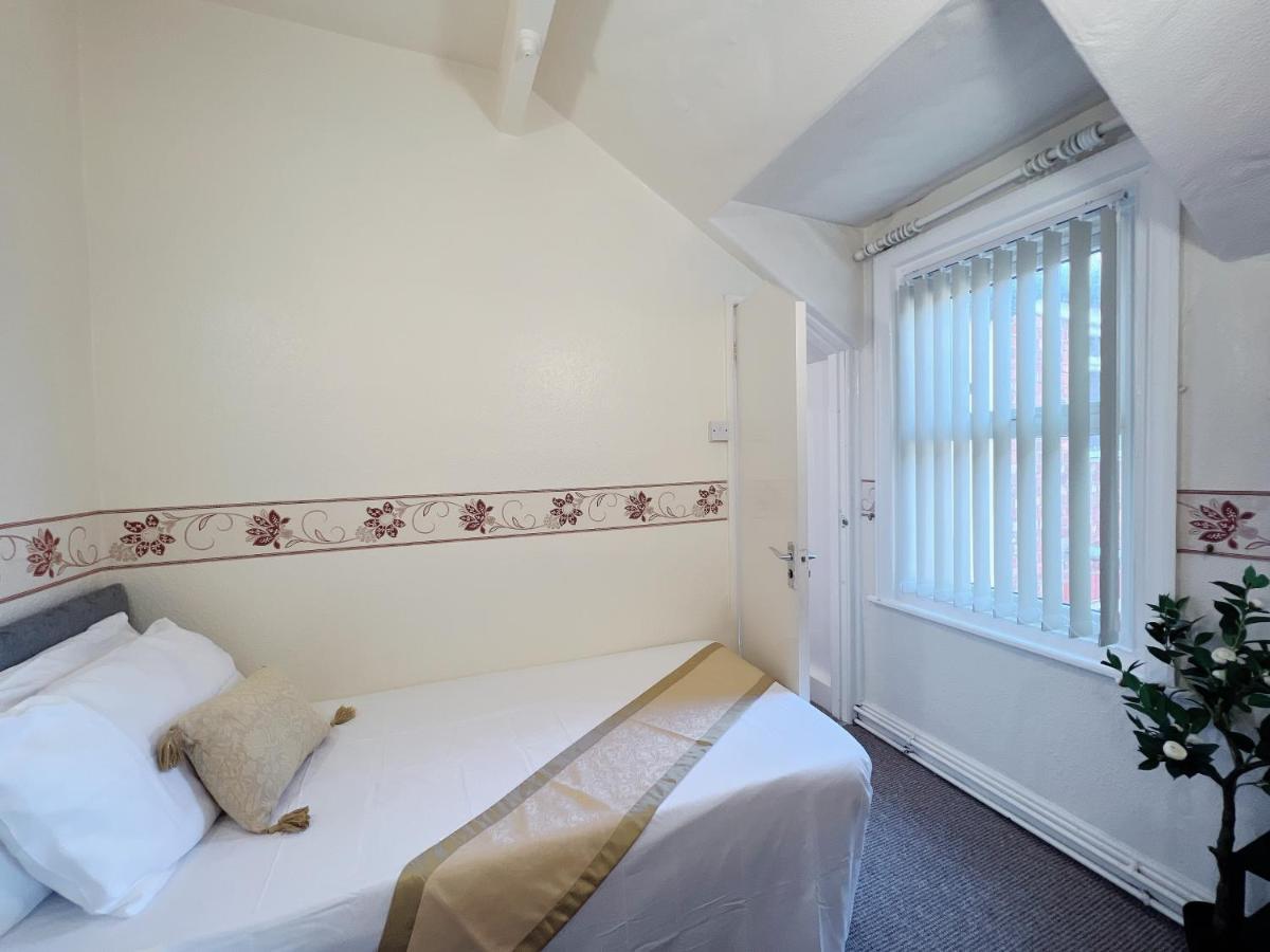 Lily Hotel Blackpool Zewnętrze zdjęcie