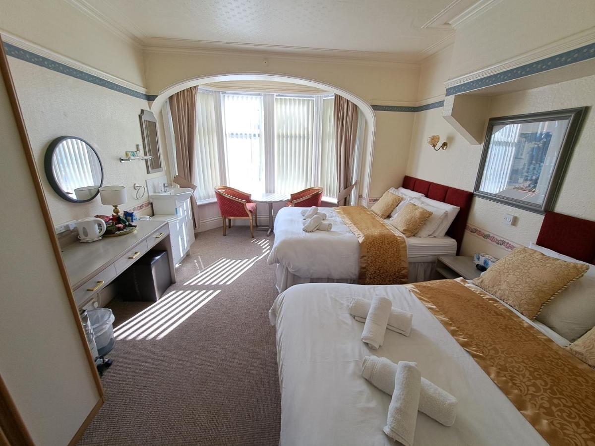 Lily Hotel Blackpool Zewnętrze zdjęcie